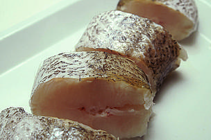 / ©: La mayoría de los pescados son fuentes sanas de proteínas, con menor cantidad de grasas saturadas, grasas totales y calorías que una porción similar de carne de vaca o de ave. / ©: La mayoría de los pescados son fuentes sanas de proteínas, con menor cantidad de grasas saturadas, grasas totales y calorías que una porción similar de carne de vaca o de ave.